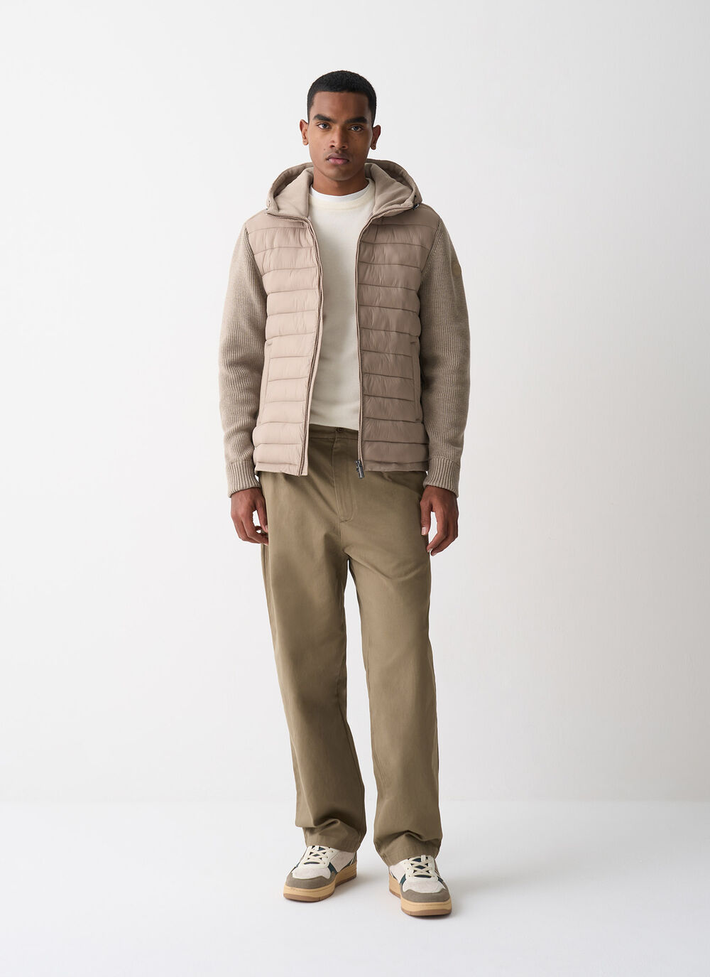 Hooded jacket with knit sleeves image number 0