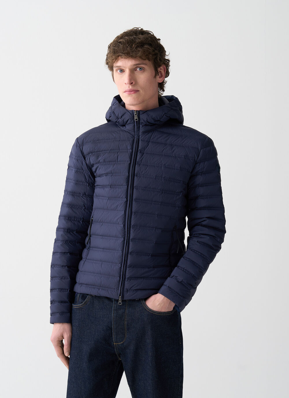 Plum&iacute;fero sin costuras con capucha image number 1