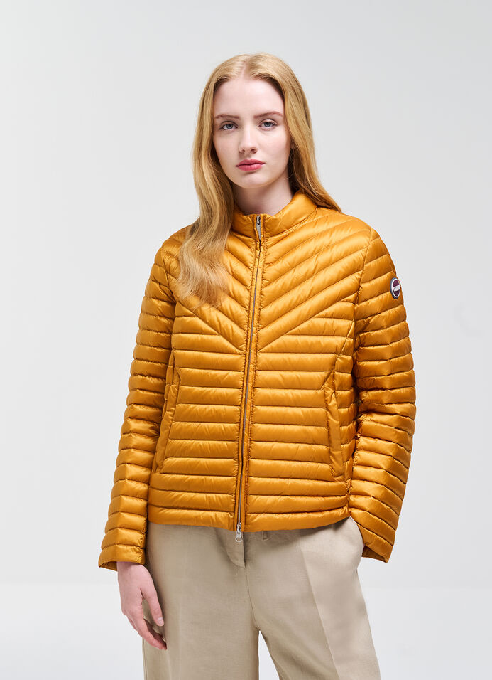 Lightweight trapeze down jacket