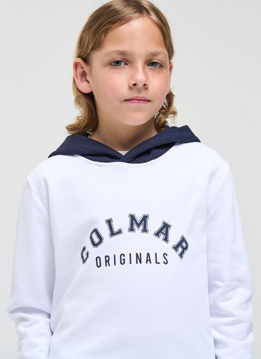 College hoodie image number 2