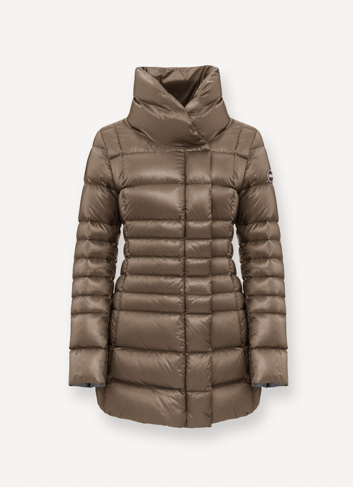 Fitted down jacket with zip and buttons image number 4