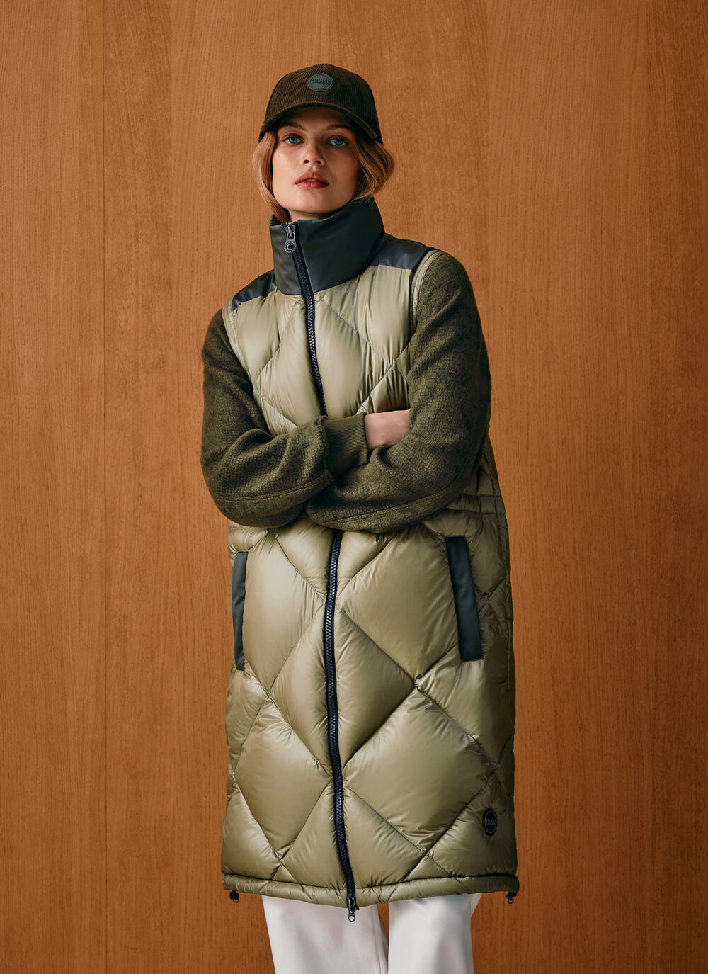 Colour-block down-padded maxi-vest image number 1