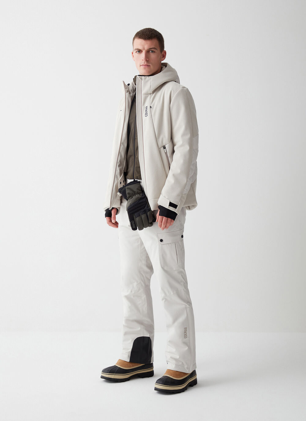 Padded ski cargo-style pants image number 3