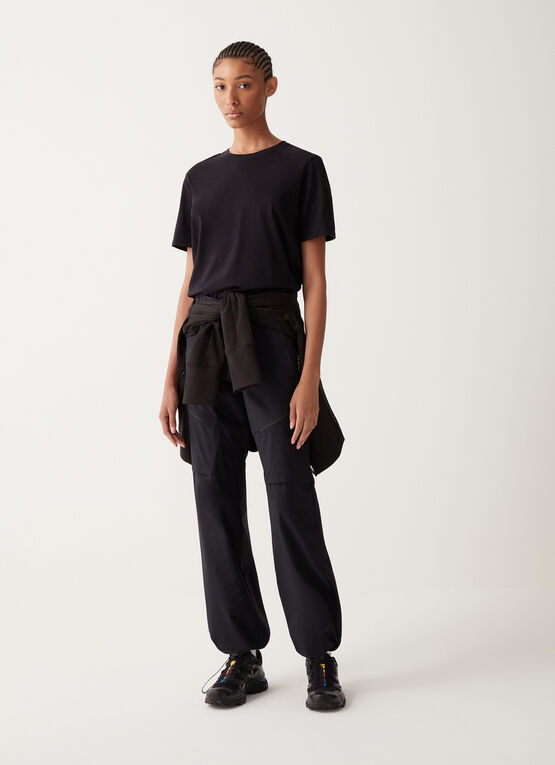Multi-Pocket-Hose aus Funktionsgewebe