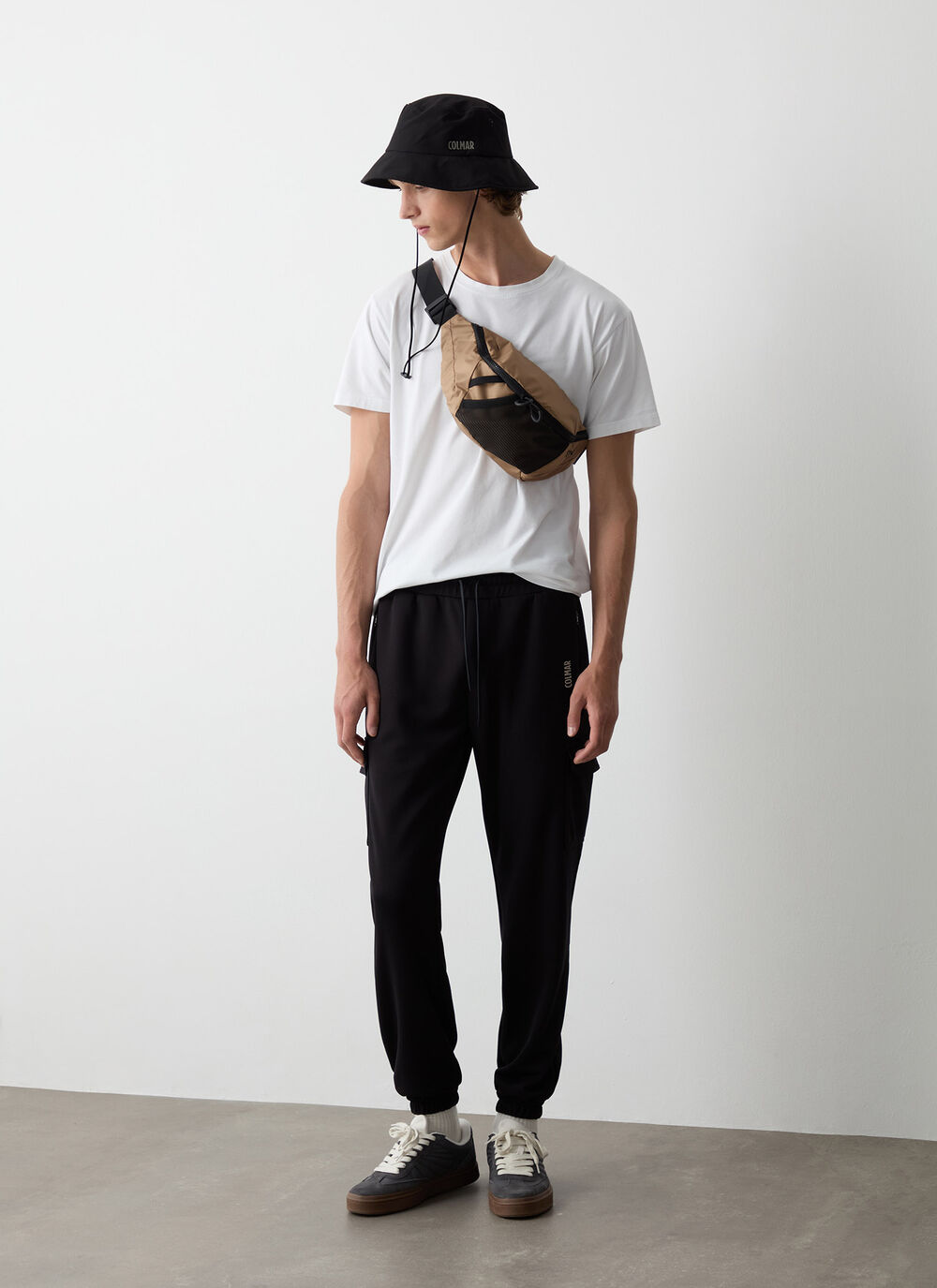 Stretch cargo trousers image number 1