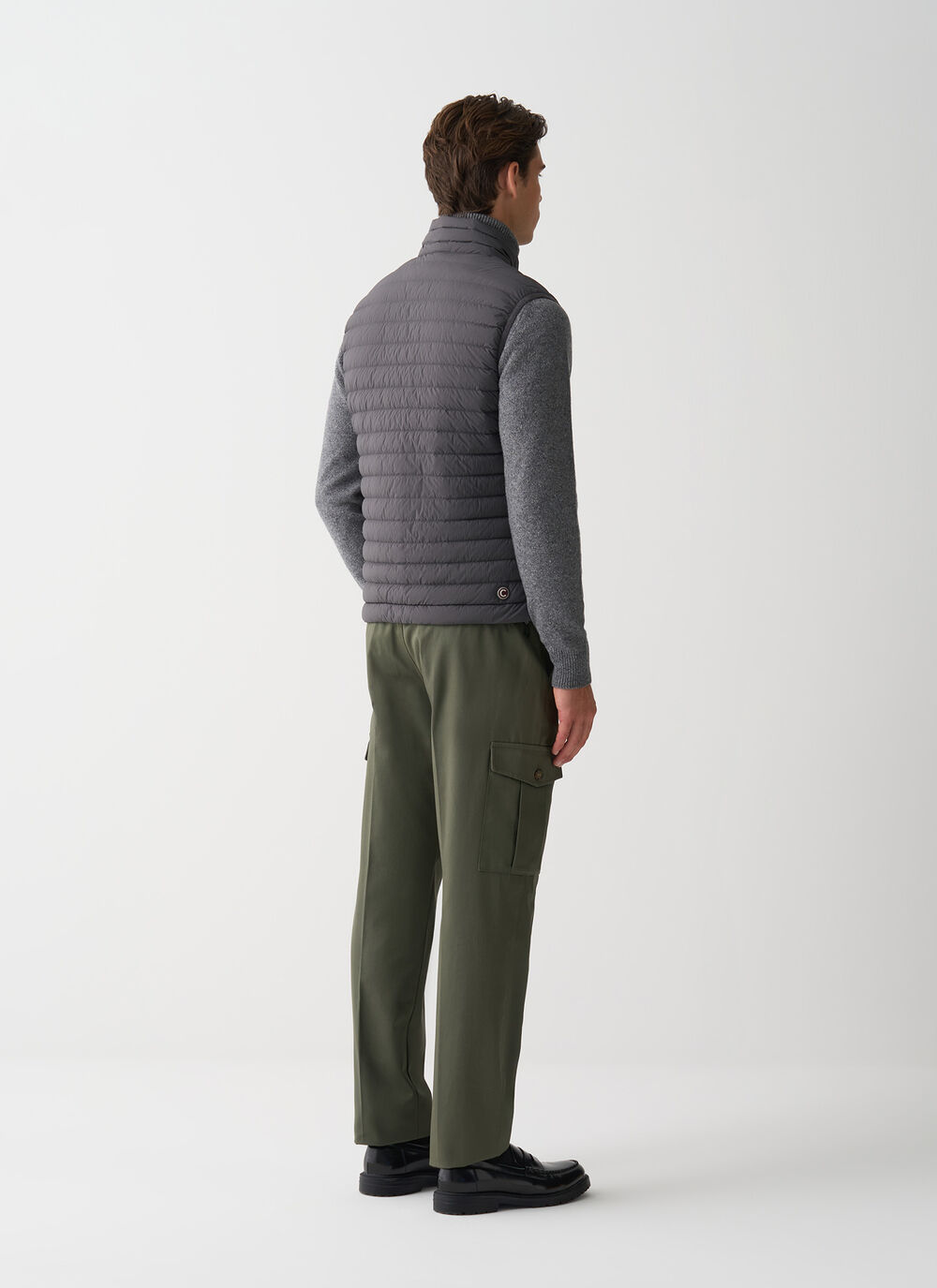 Light down vest with drawstring  image number 3