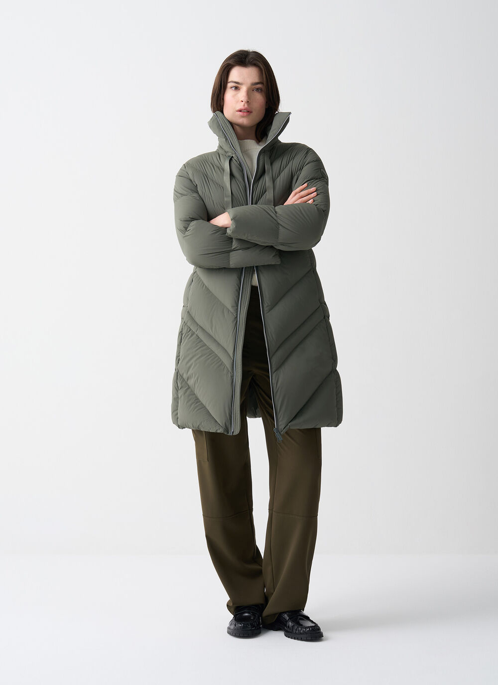 Long stretch down jacket image number 0