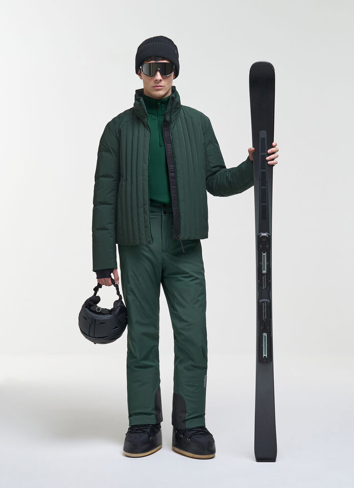 Frame ski jacket with seamless neck warmer