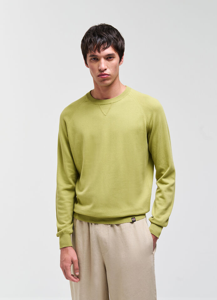 Lightweight crew neck pullover