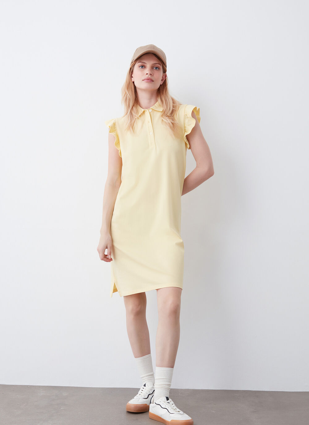 Piqu&eacute; dress image number 1