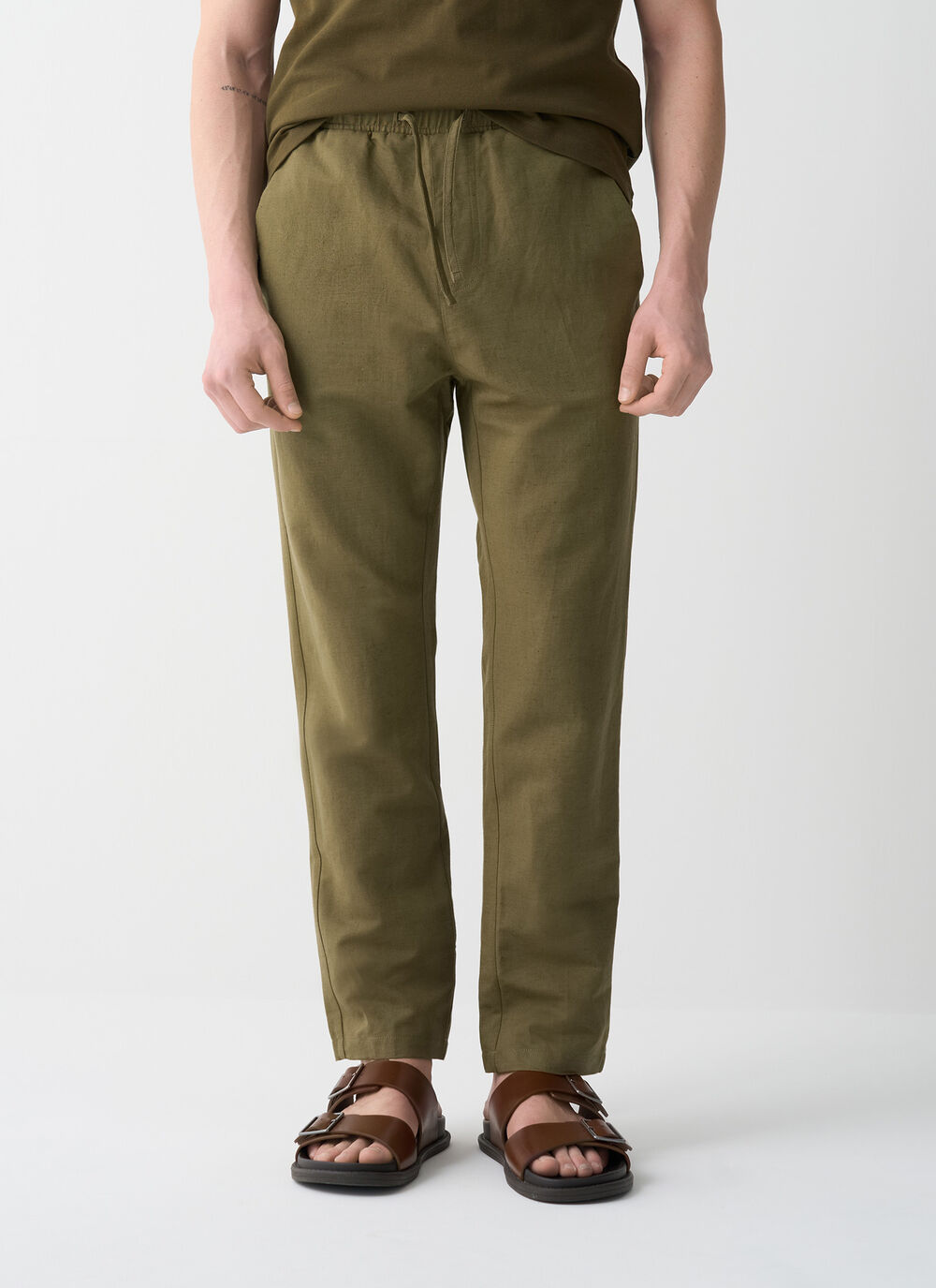 Linen trousers image number 1