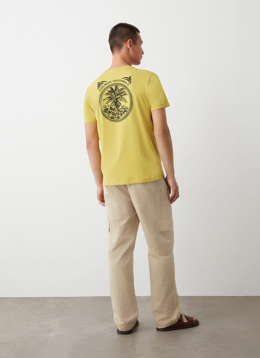 T-shirt with print on the back image number 0