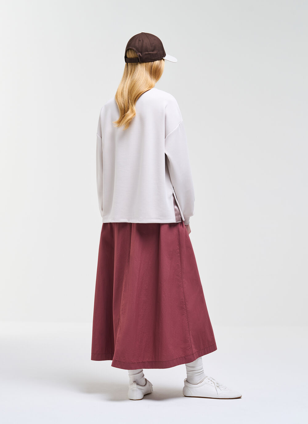 Sweatshirt with side slits image number 3