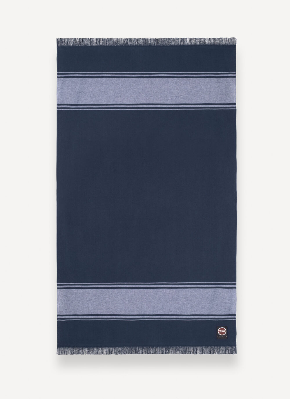 Lightweight beach towel image number 1