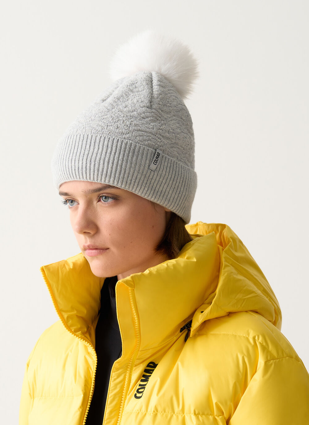 Women's Sparkly cap with pom-pom image number 0