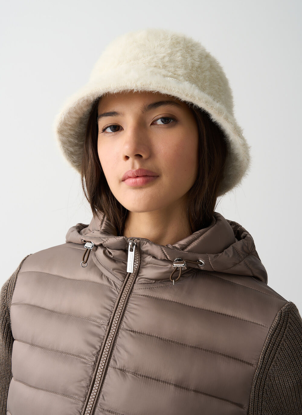 Hooded jacket with knit sleeves image number 2