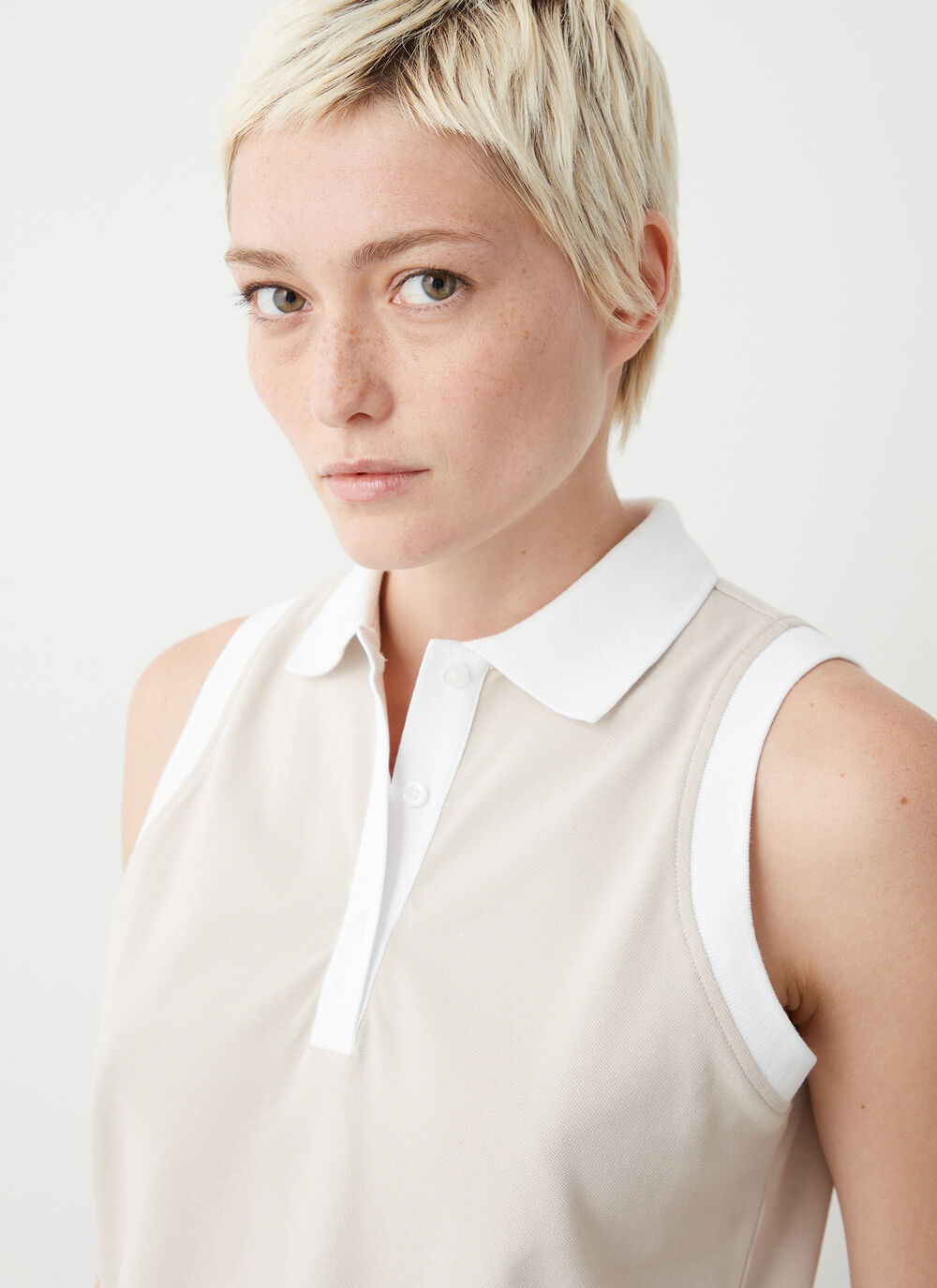Polo sans manches image number 2
