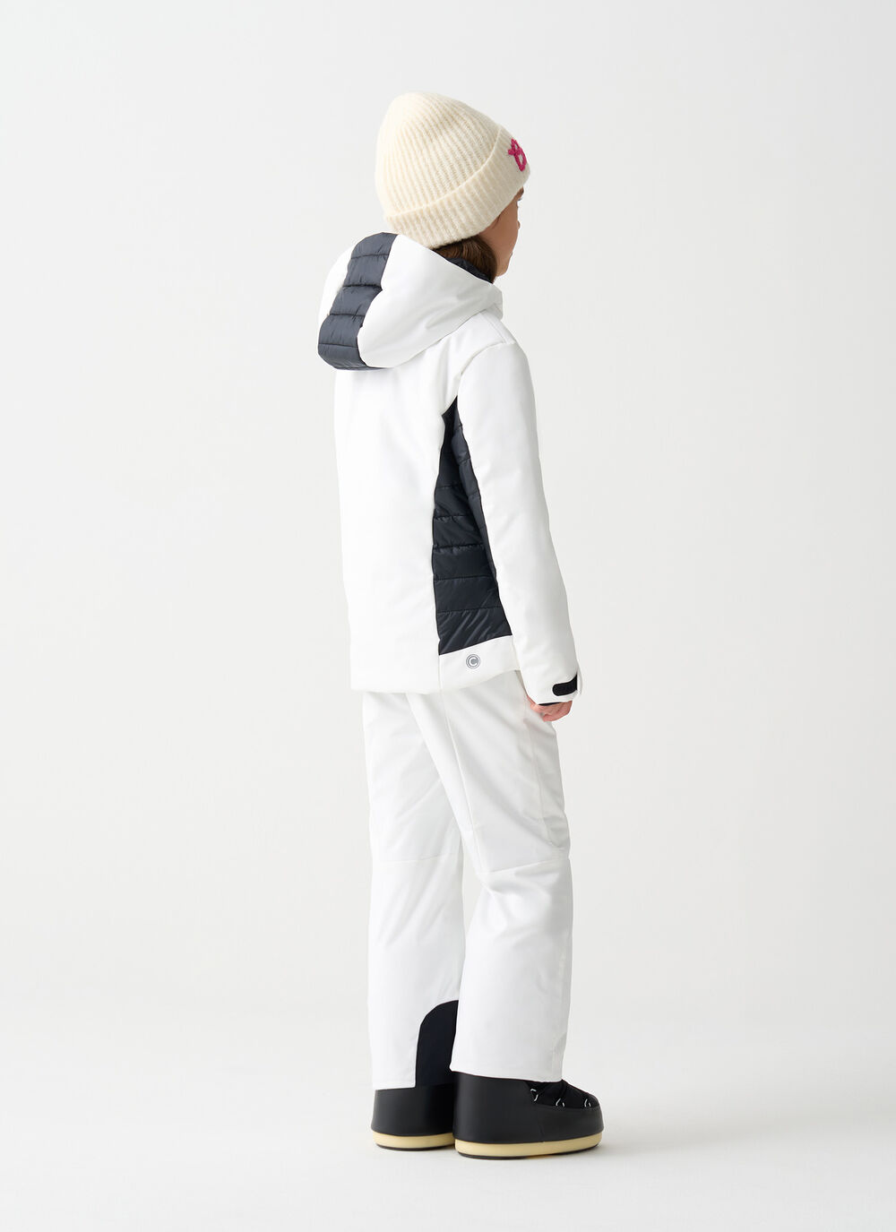 Charming girl's ski jacket image number 3