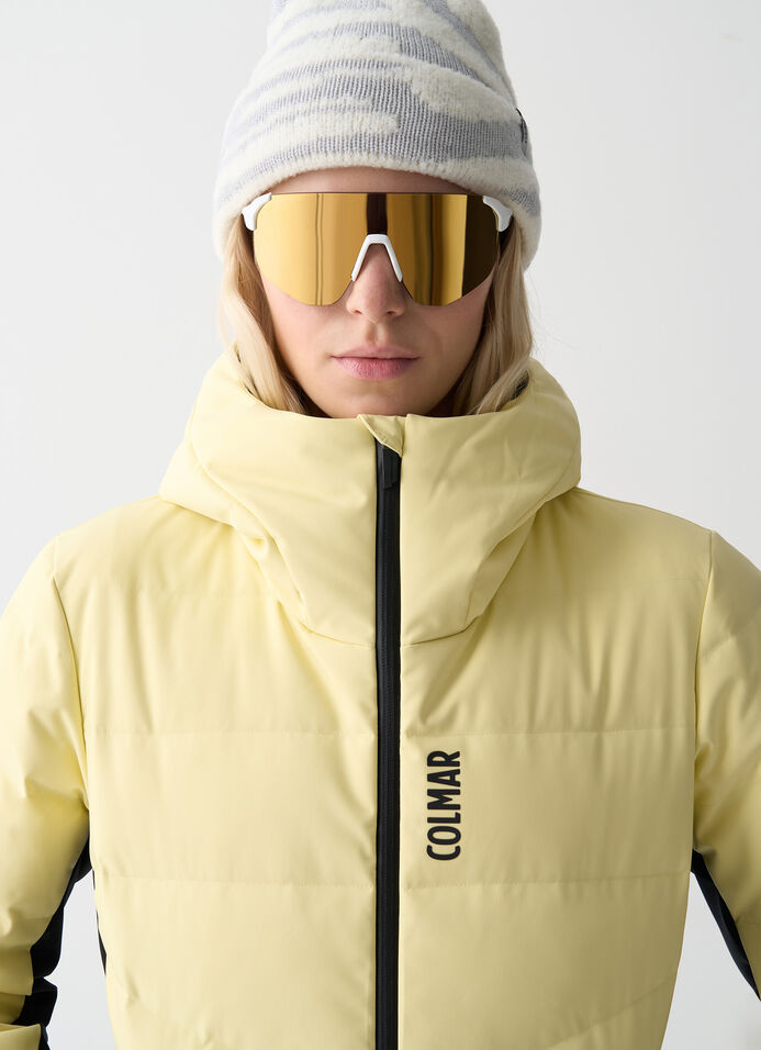 Shaping padded ski jacket image number 2