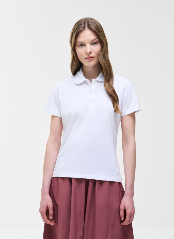 Polo with rounded collar