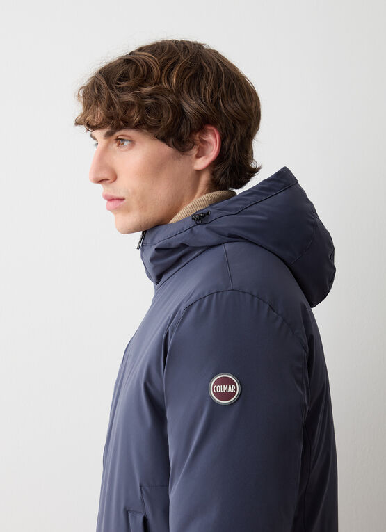 Reversible down jacket with seamless interior