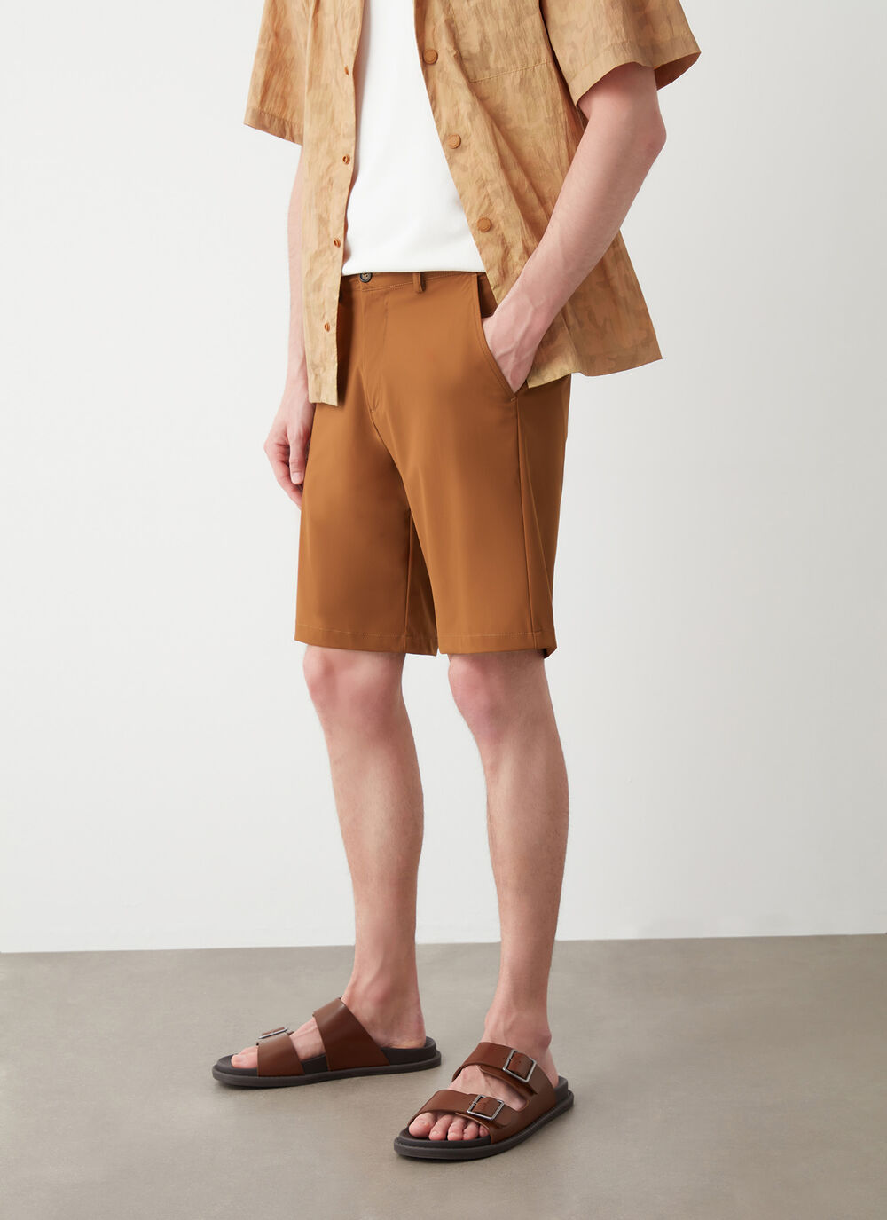 Easy care lightweight shorts image number 0