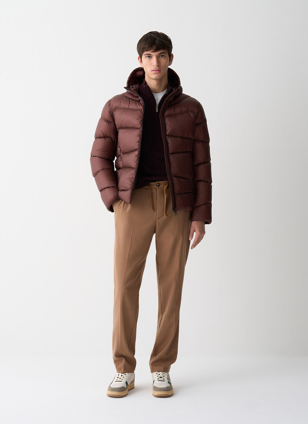 Hooded down jacket with wavy quilting image number 0