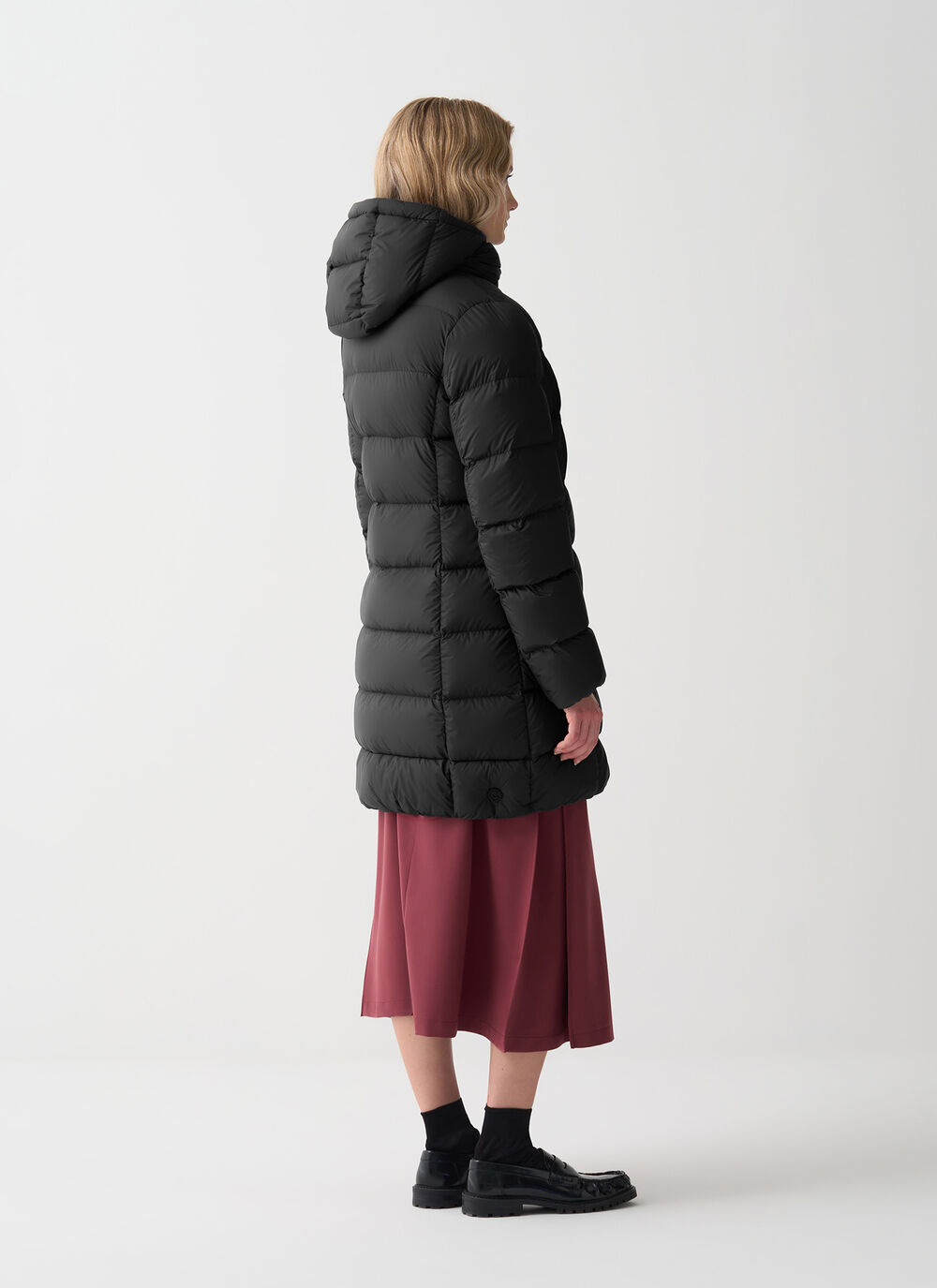 Long matte down jacket with hood image number 3