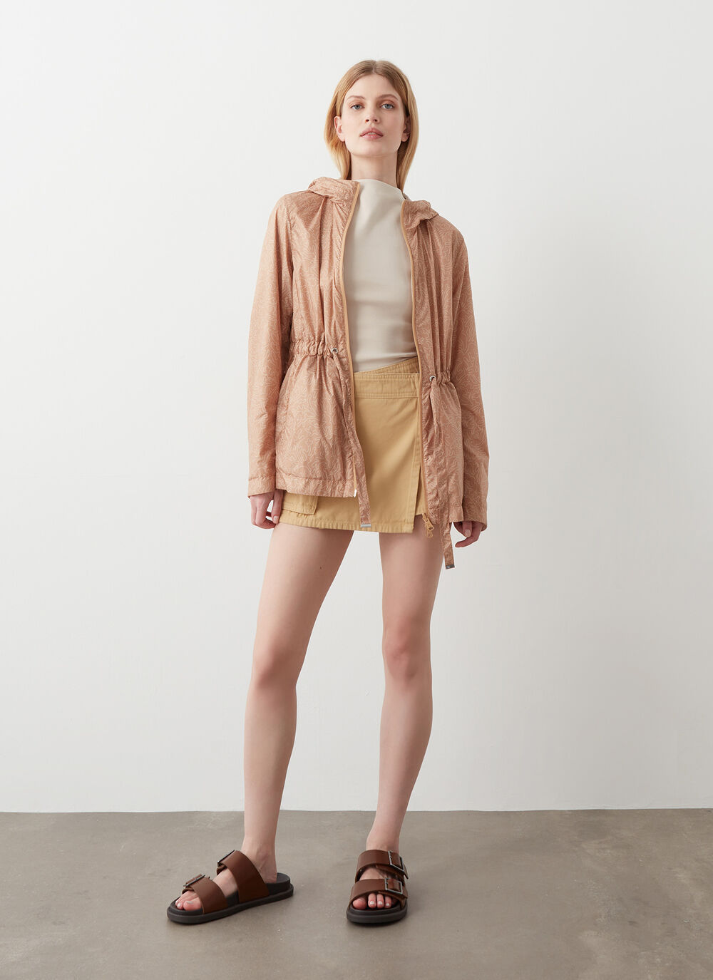 Reversible printed jacket image number 0