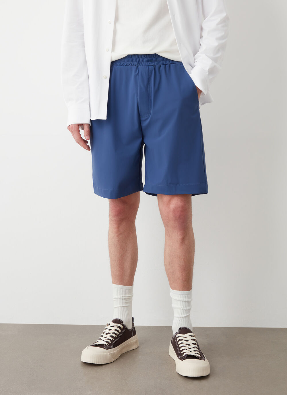 Easy care lightweight shorts image number 1