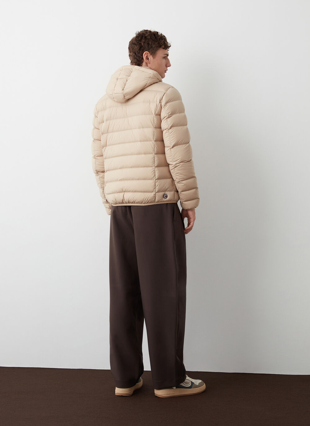 Super-matte stretch down jacket image number 3