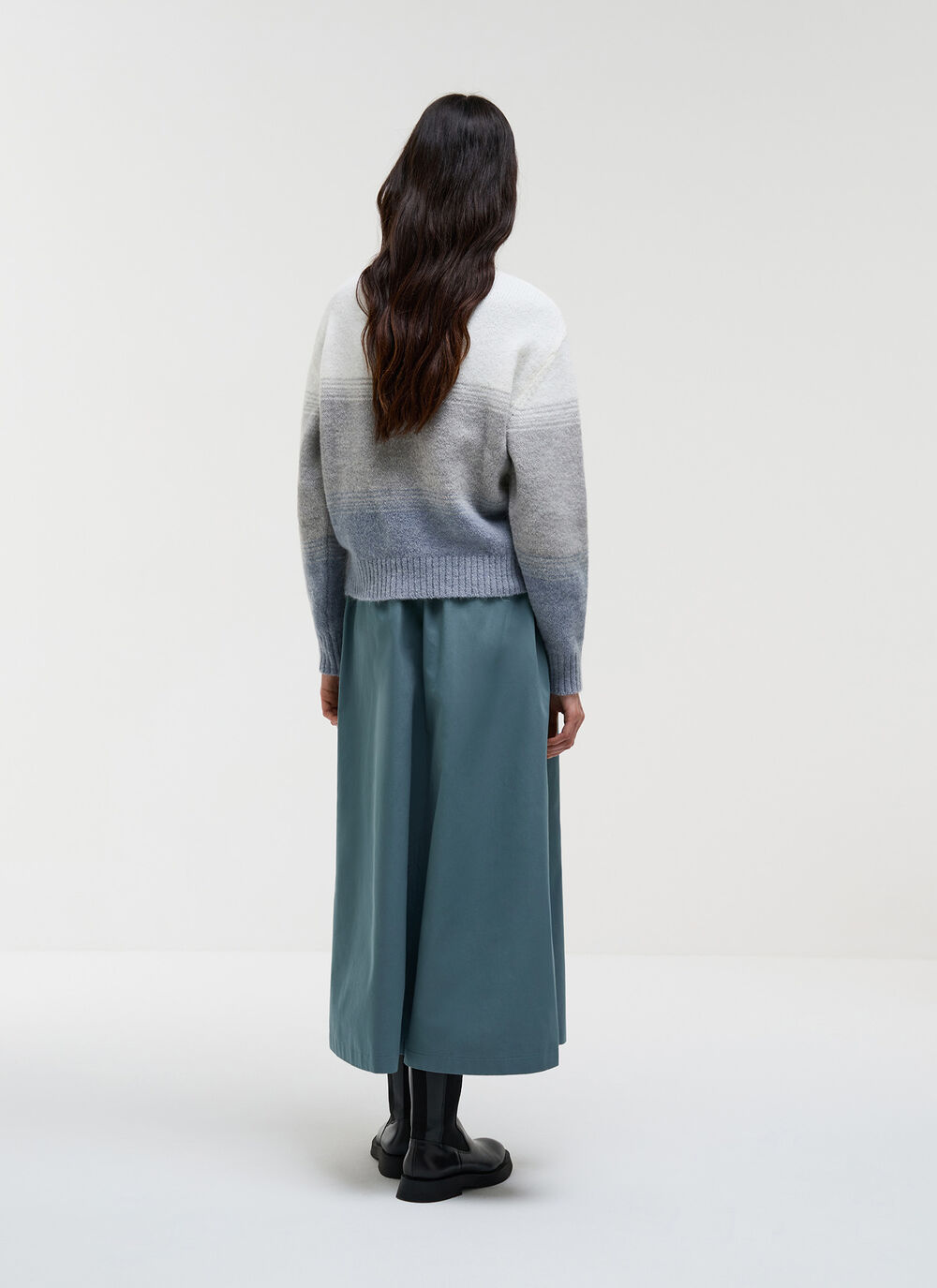 Faded pullover image number 3