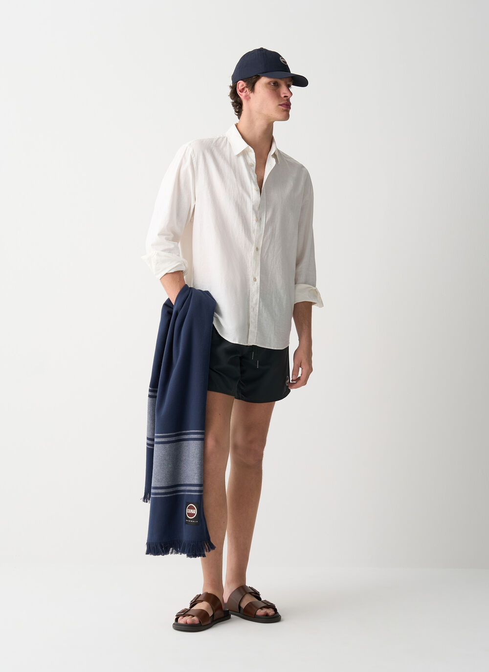 Lightweight beach towel image number 0