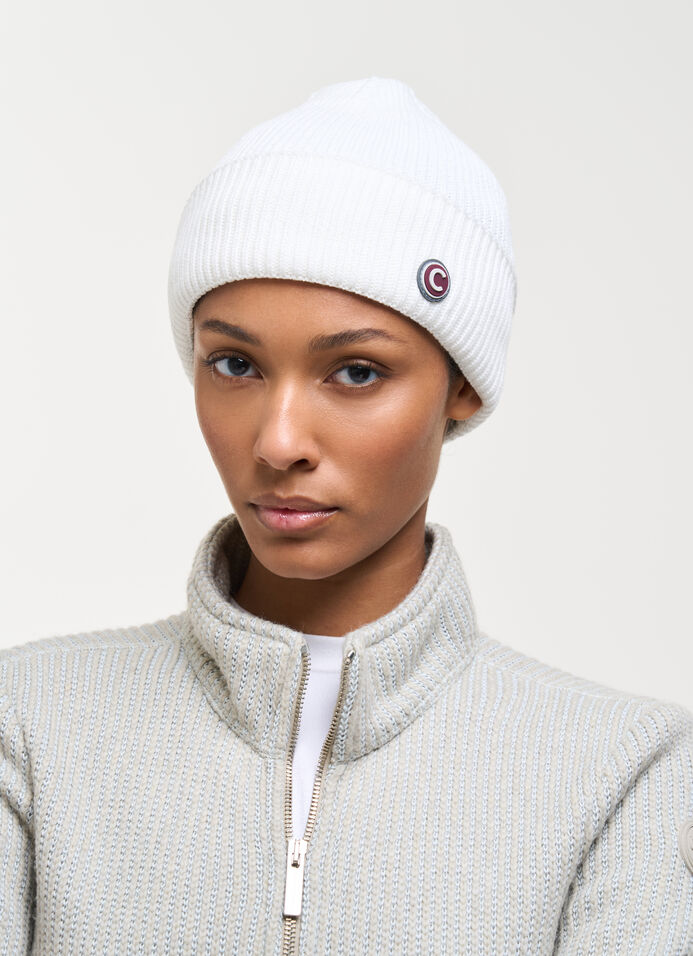 Unisex chenille-effect hat image number 1