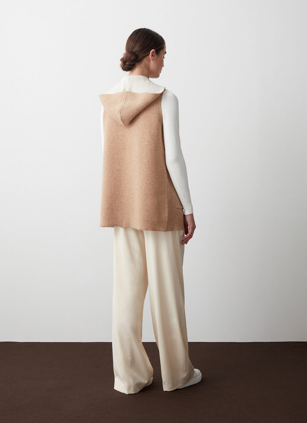 Offene Weste aus zweifarbigem Wollstoff image number 2