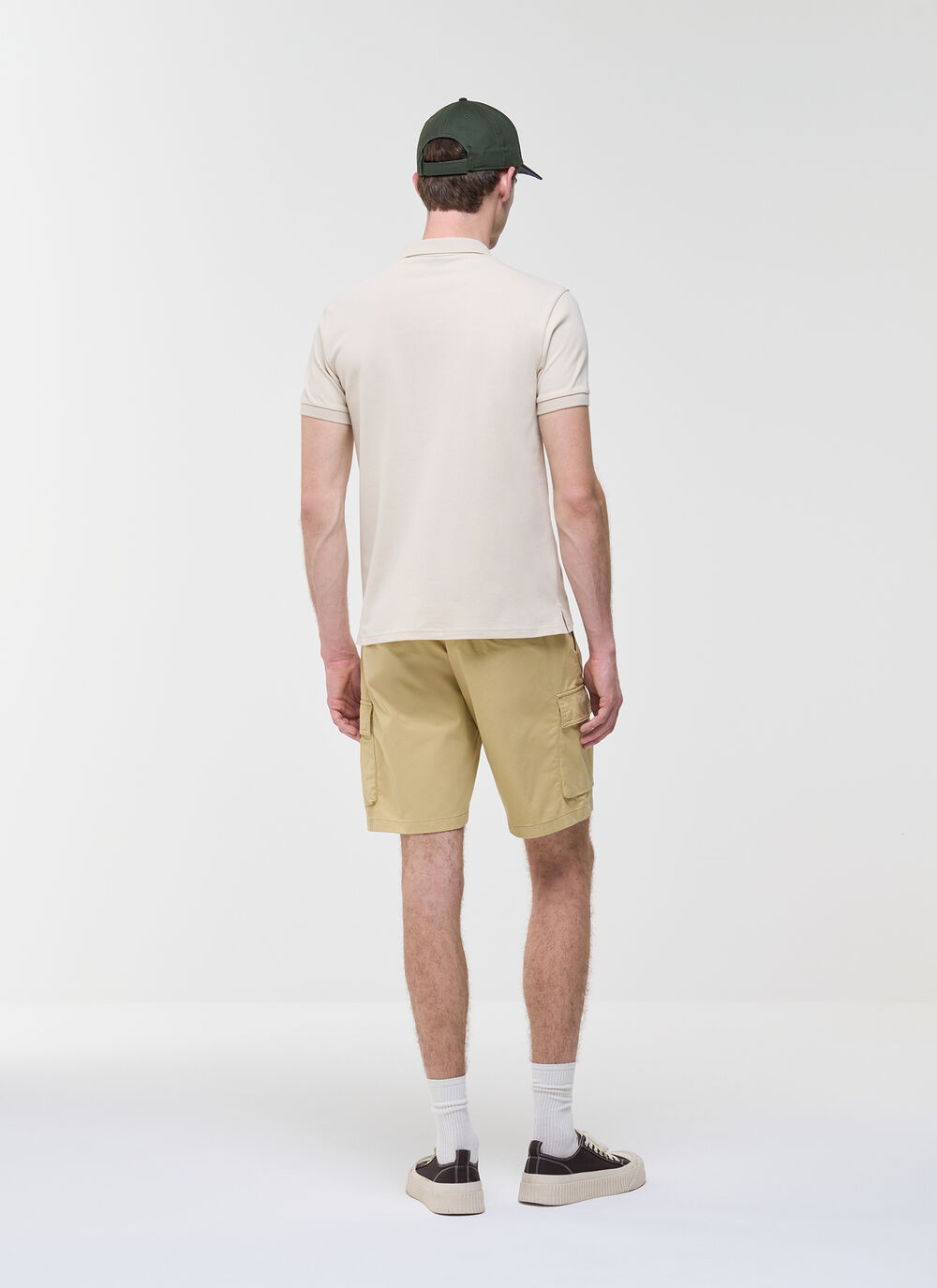 Stretch piqu&eacute; polo shirt image number 3