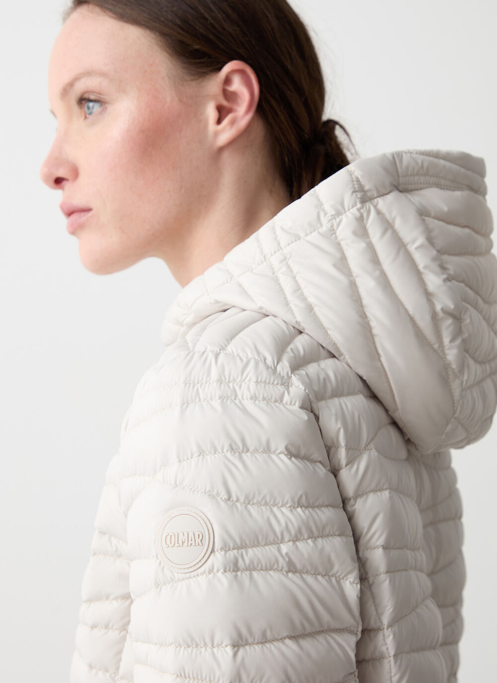 Hooded down jacket with wave quilting image number 2