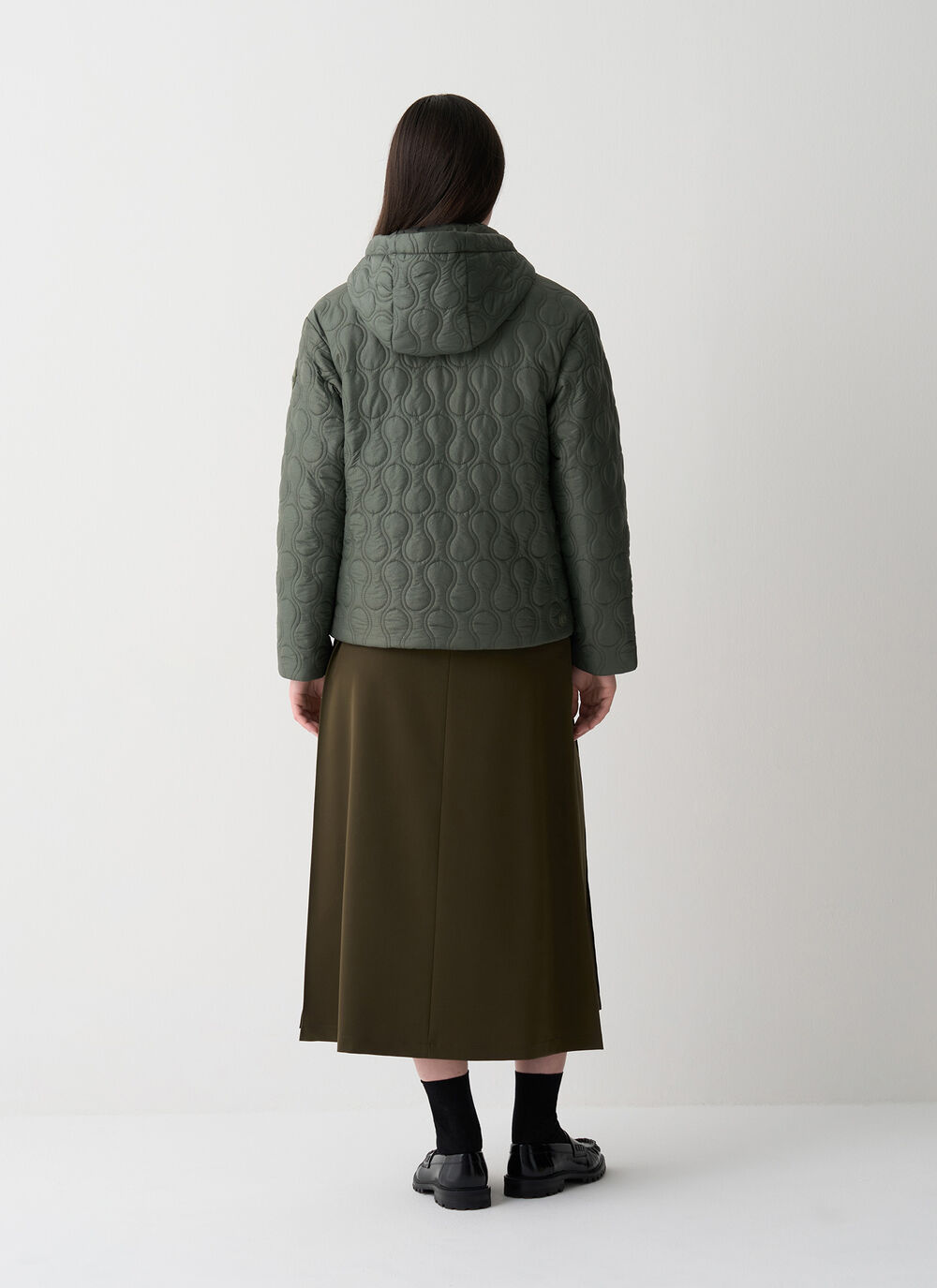 Light teardrop-quilted jacket. image number 3