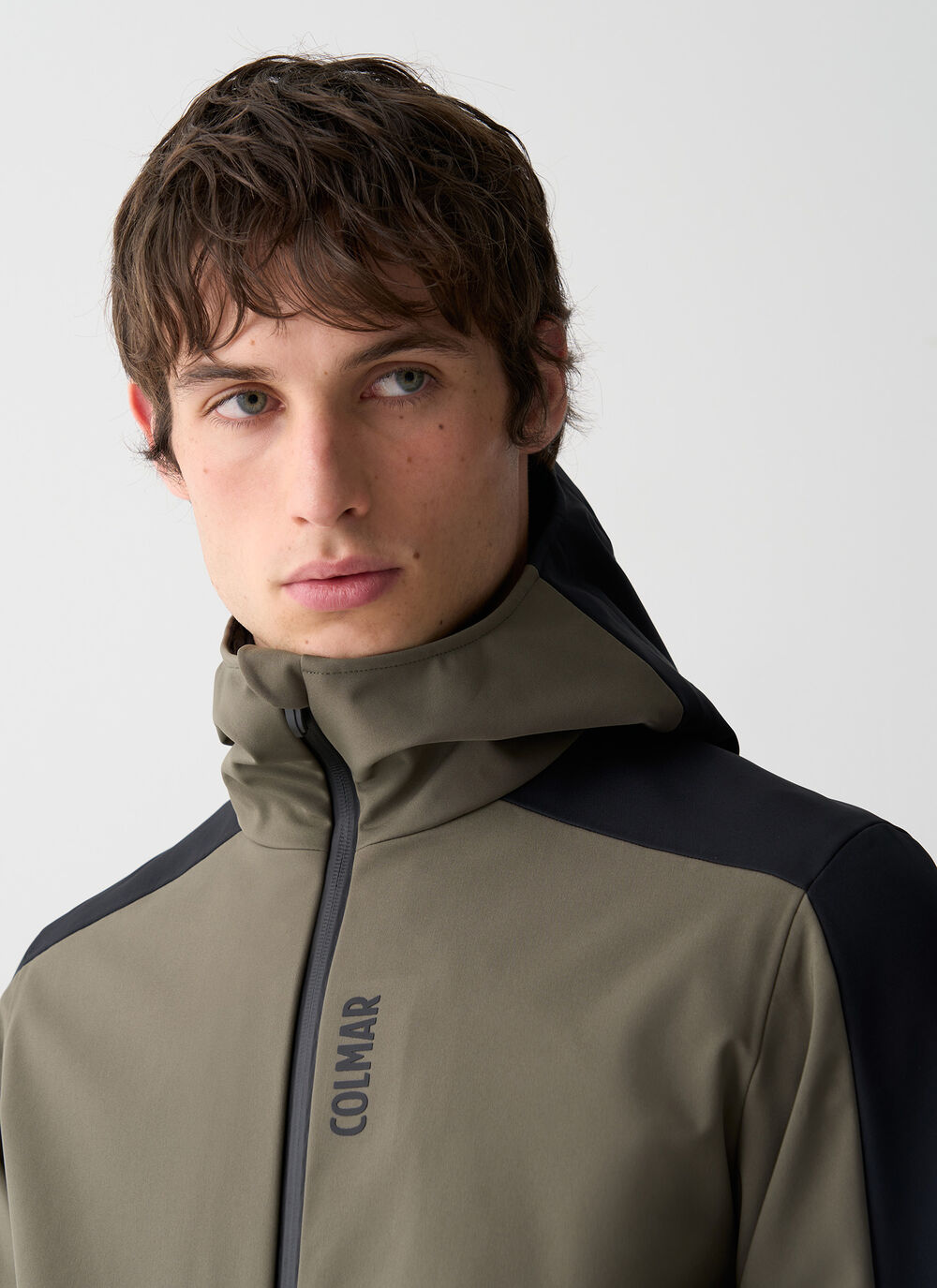Softshell jacket image number 2