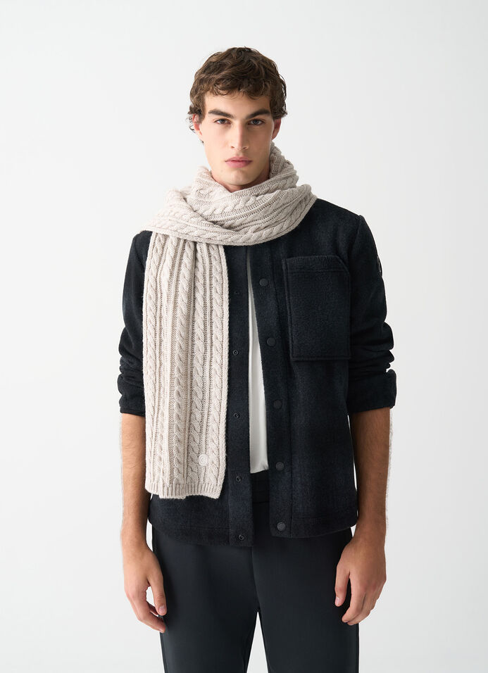 Unisex cable-knit scarf image number 0
