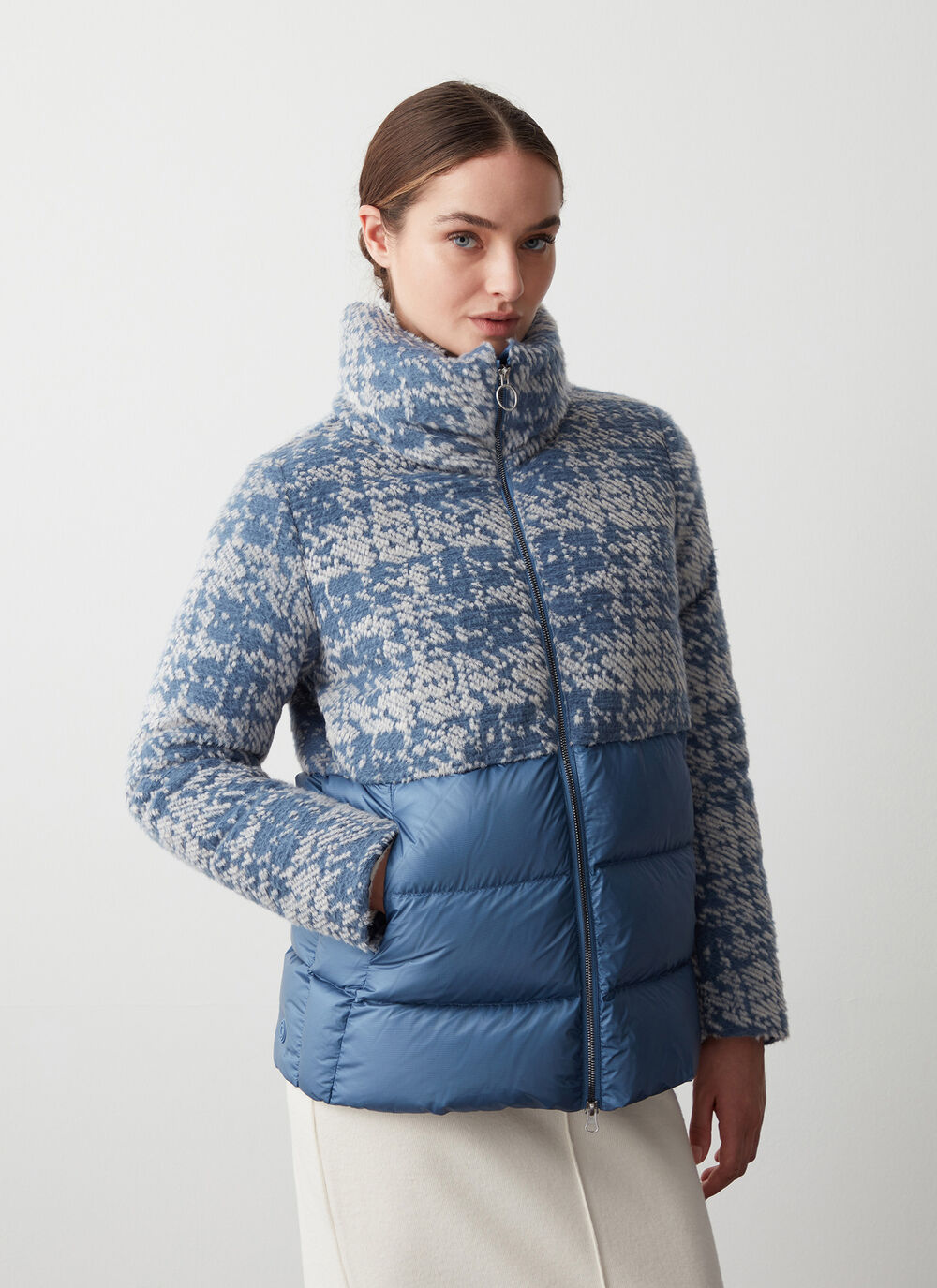 Jacquard down jacket with enveloping collar image number 0