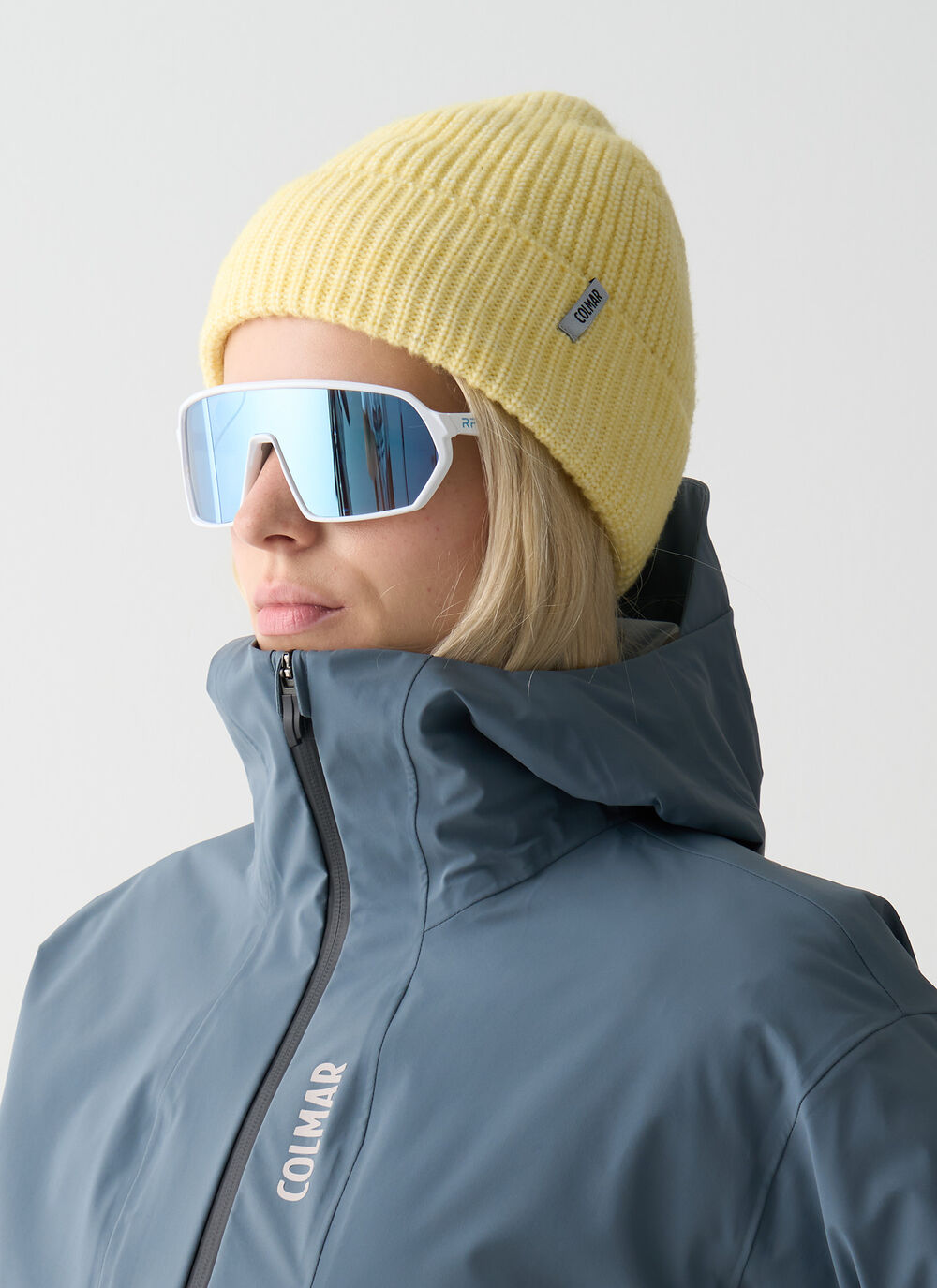 Women's hat with fleece lining image number 0