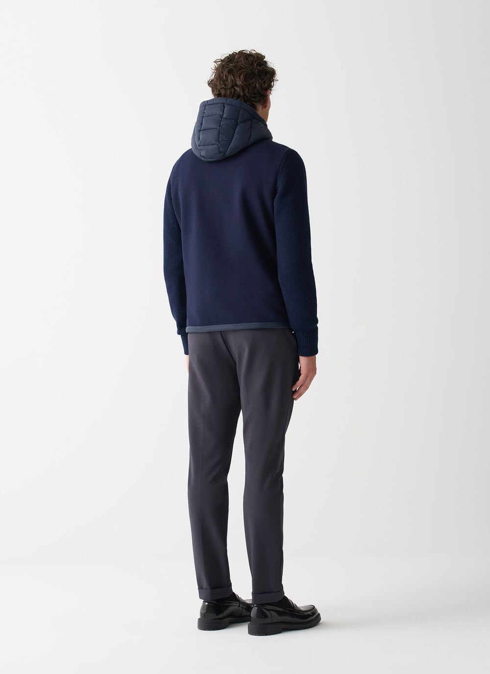 Hooded jacket with knit sleeves image number 3