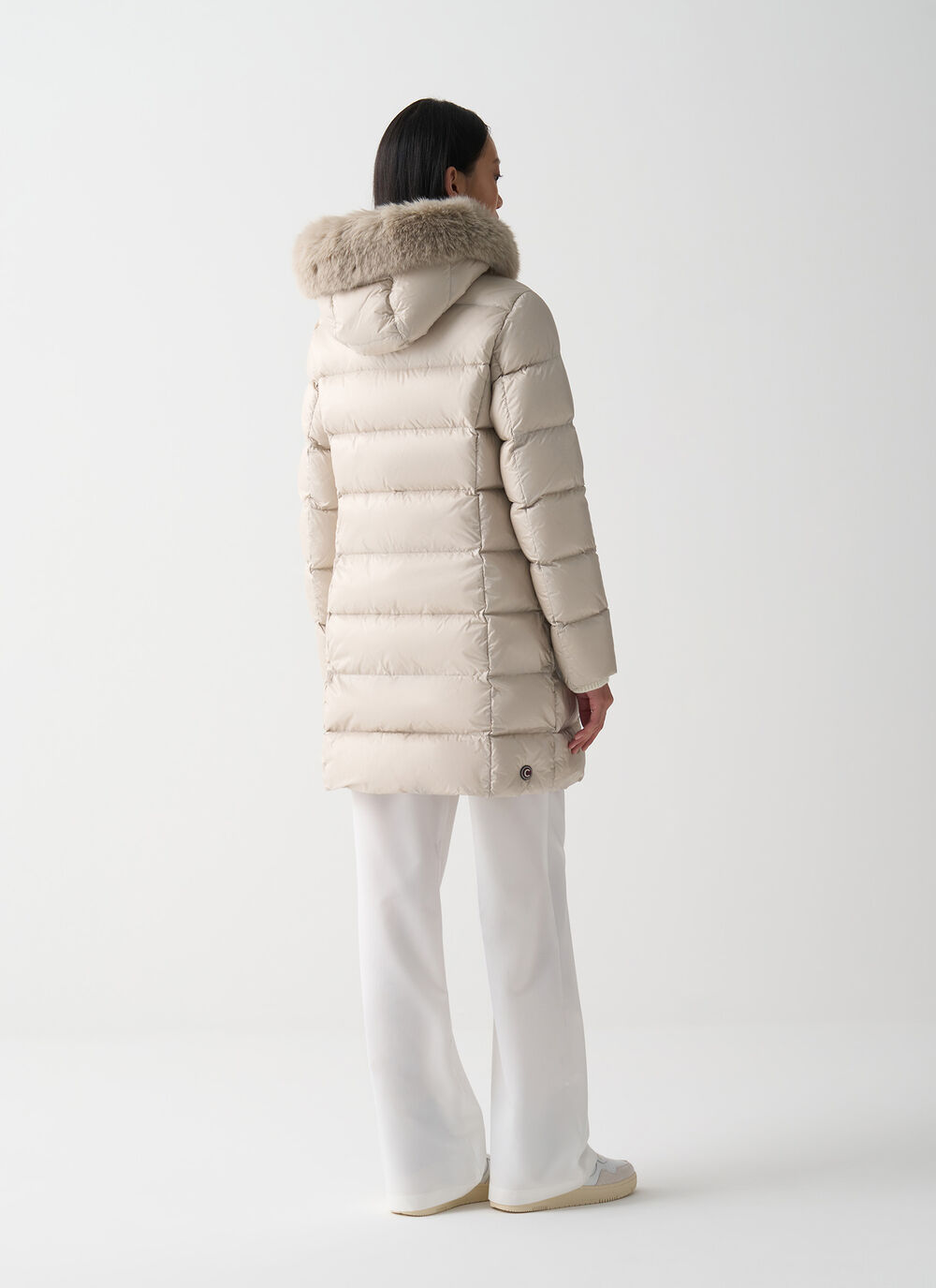Long down jacket with faux fur image number 3