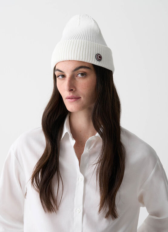 Unisex chenille-effect hat