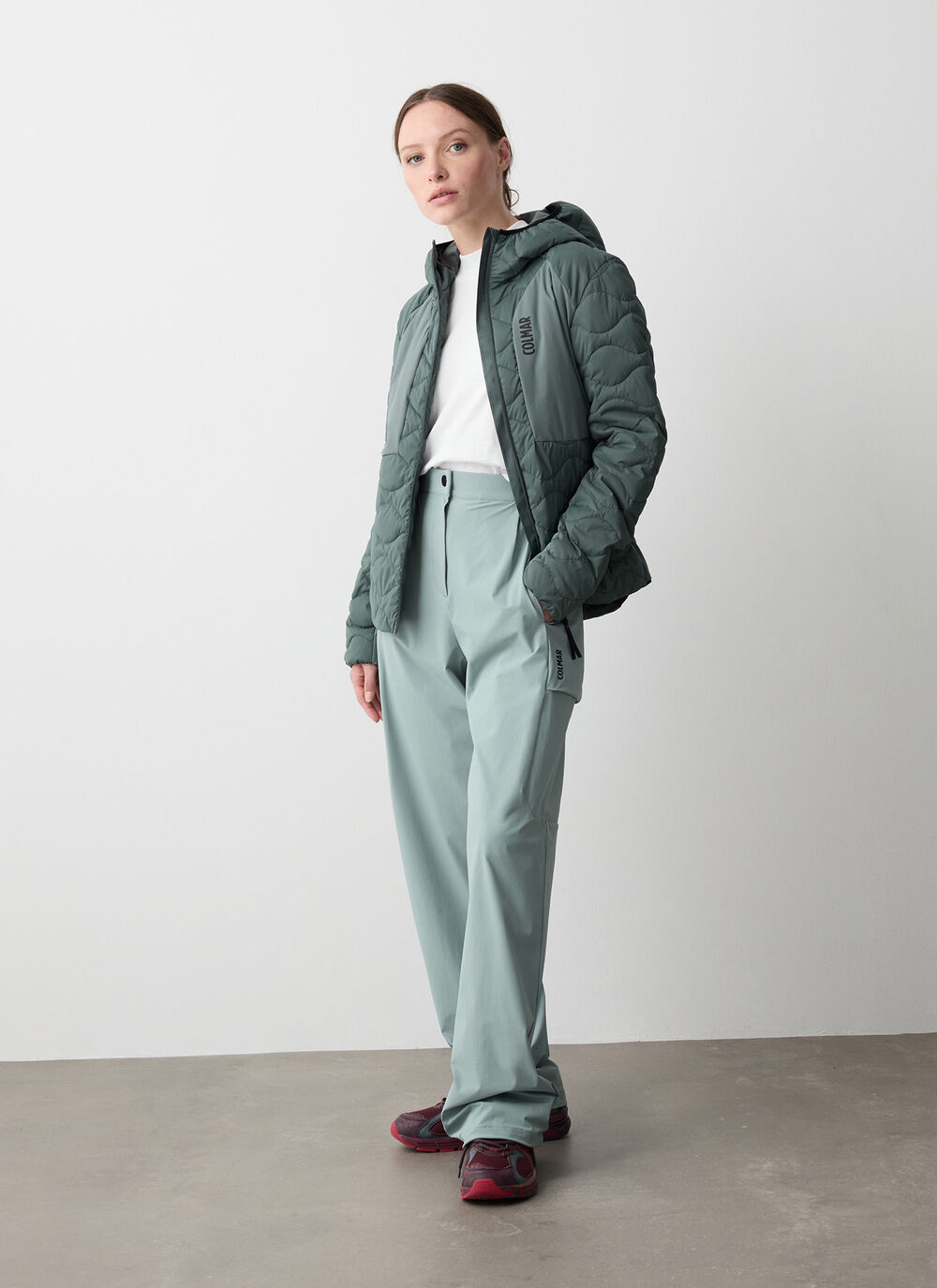 Light windproof jacket image number 2