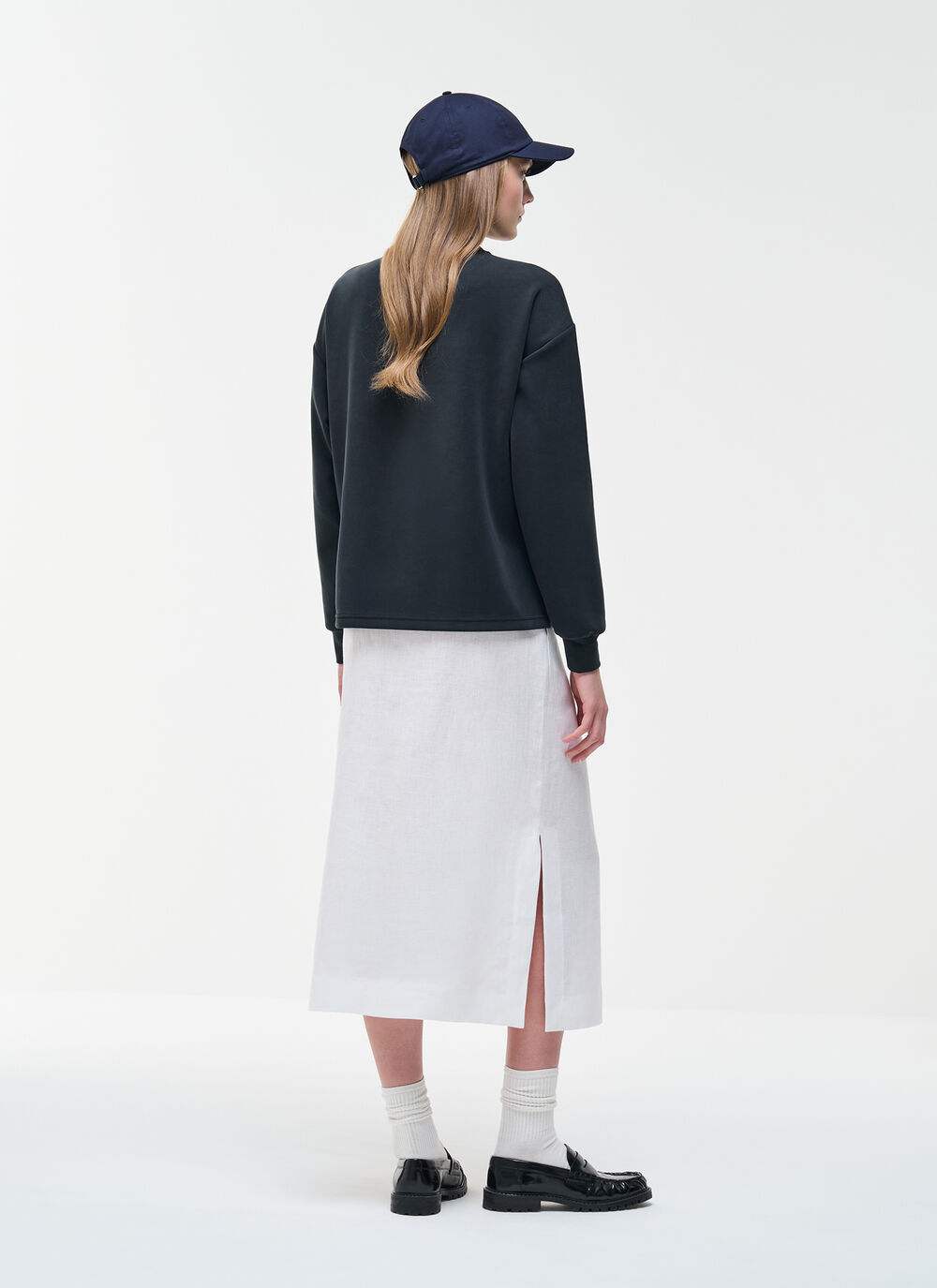 Sweatshirt with side slits image number 3