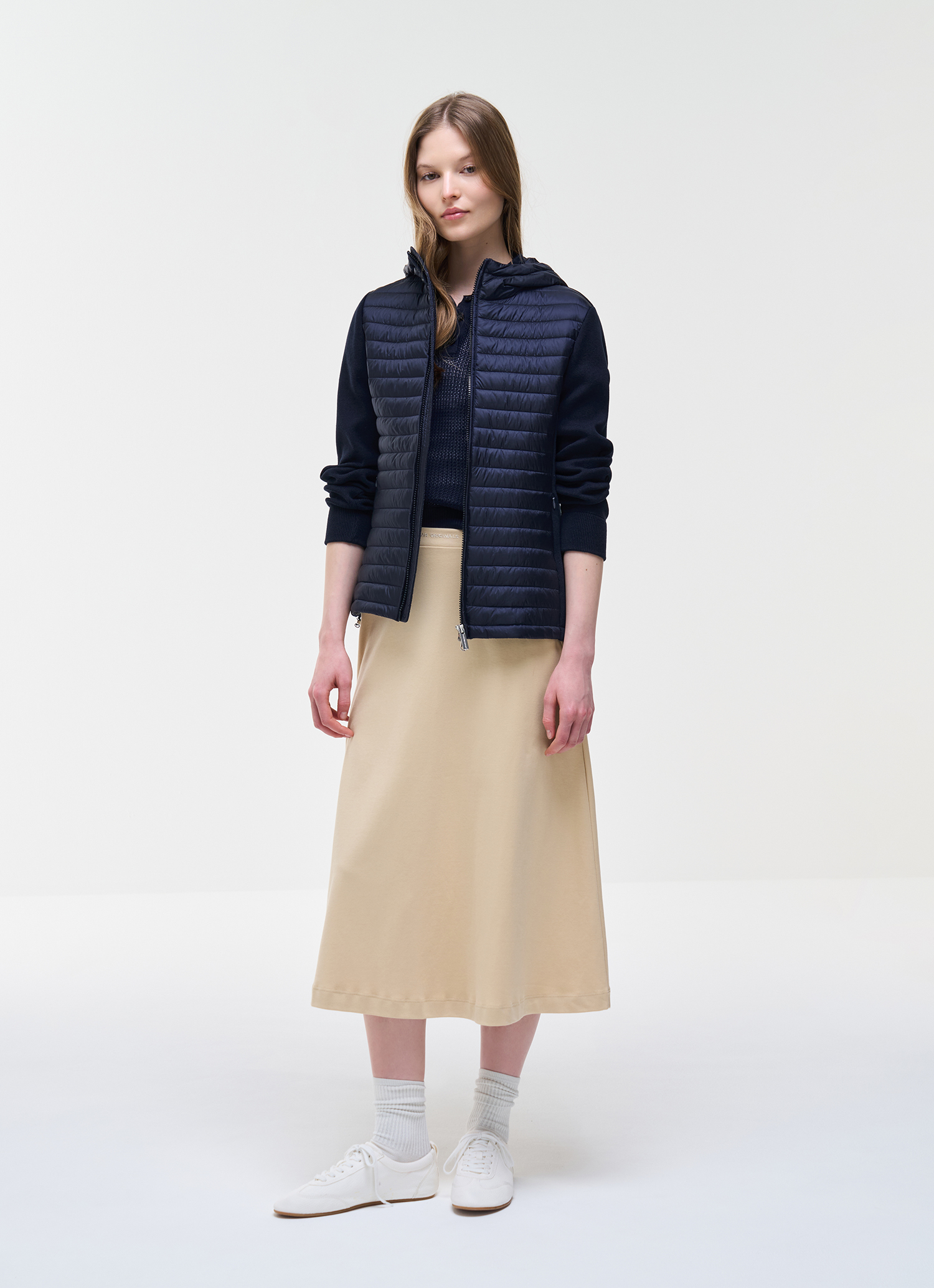 Colmar Damen Blau Hybridjacke Aus Watte Mit Kapuze, Farbe: Bleu Foncé Navy, Größe: 38